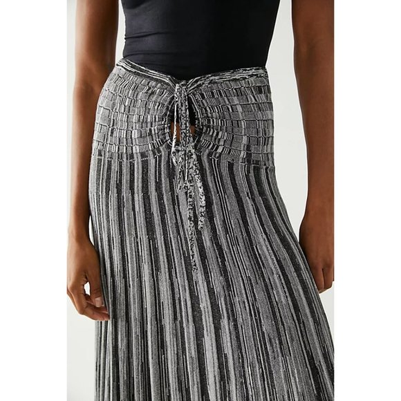 FREE PEOPLE Silvia Sweater Convertible Maxi Skirt / Grey Combo - Picture 8 of 11